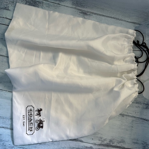 ❤️REDUCED❤️Coach Peyton Cream/Tan Hobo Bag EUC - Picture 3 of 15